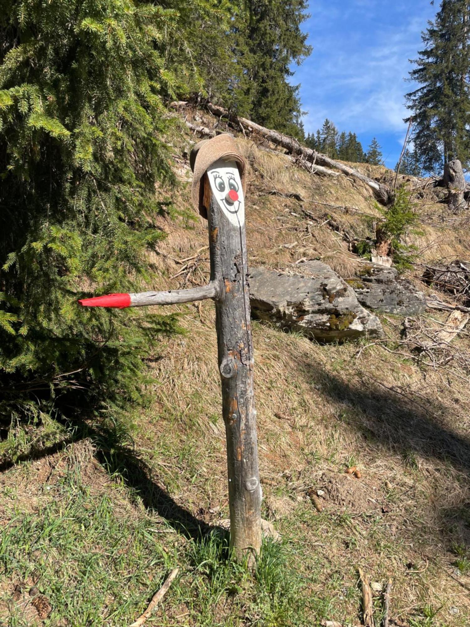 Ustreia Orta Panzió Lohn Kültér fotó